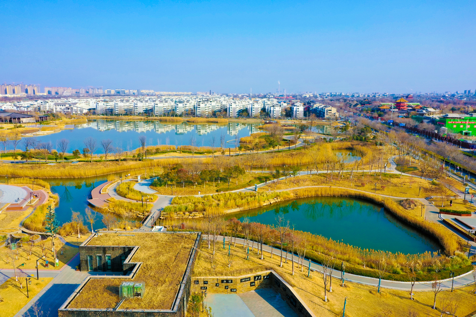 河南開封：濕地公園美景如畫