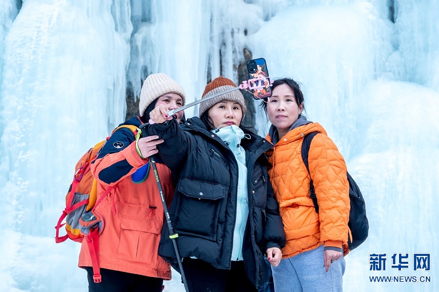 安陽林州：千瀑溝冰雪醉遊人