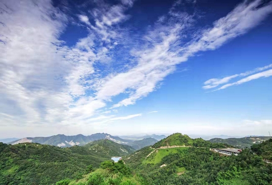 探秘方城七峰山—看雲頂之心 領略七峰山秋季之美