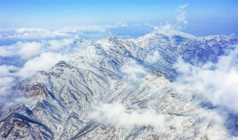 【原創】【春日“豫”新景】南陽南召五朵山：春雪飛舞 美景妖嬈_fororder_群山被白雪覆蓋分外妖嬈+攝影+任明異