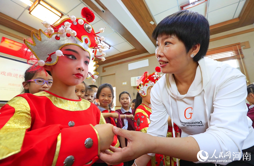 河南鄭州：國粹文化傳承 戲曲文化進校園