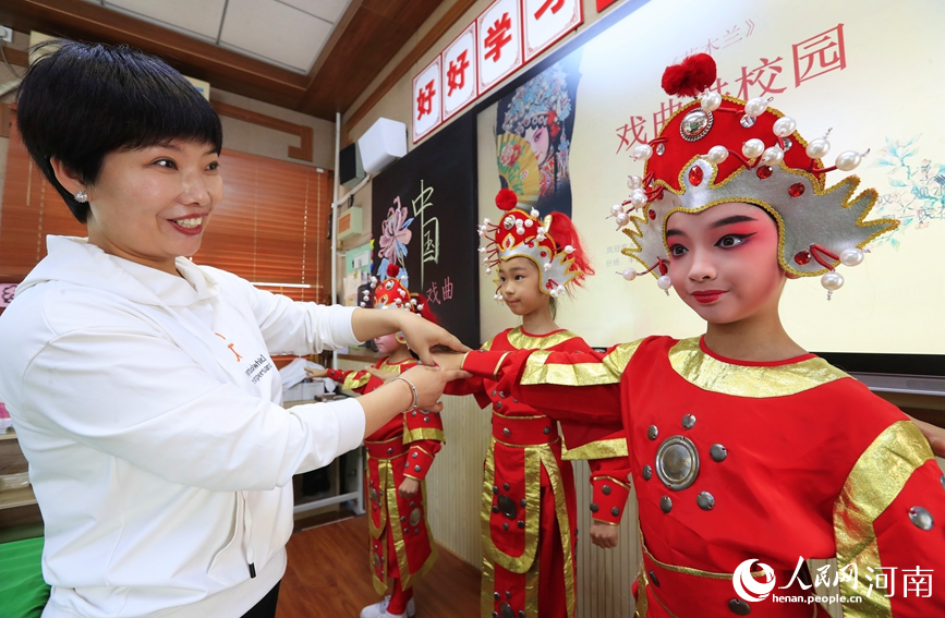 河南鄭州：國粹文化傳承 戲曲文化進校園