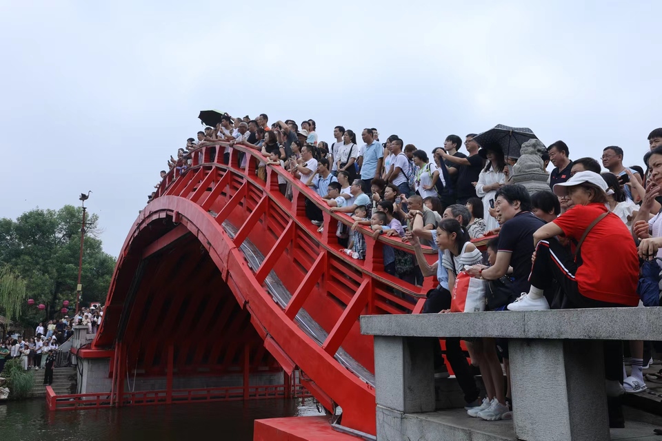 河南開封：暑期旅遊真熱鬧