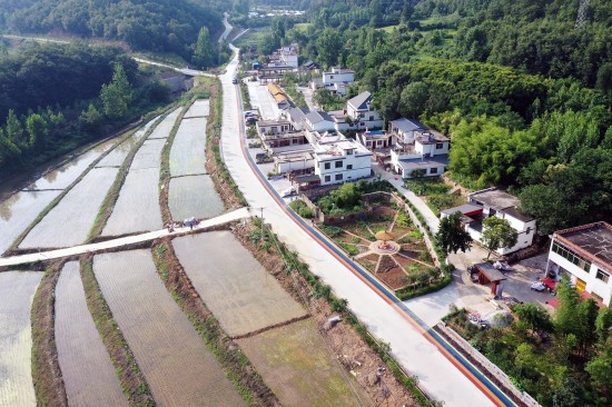 【原創】南陽市“和美鄉村建設”創建工作（西峽）觀摩交流會召開_fororder_西峽縣五里橋鎮稻田村 攝影 劉禾