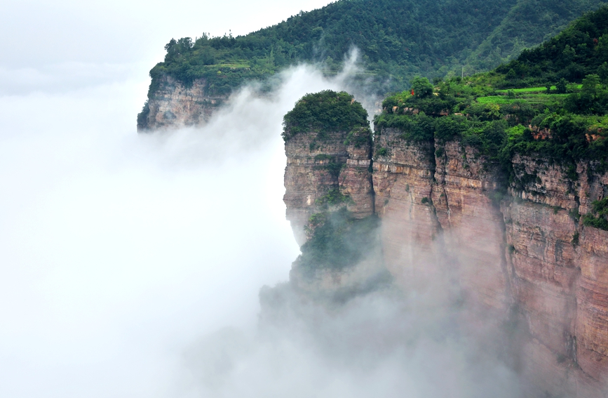 安陽林州：雨後太行景如畫