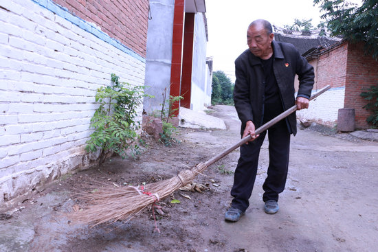 【河南供稿】平頂山市郟縣白廟鄉老黨員周義娃“不忘初心、牢記使命”