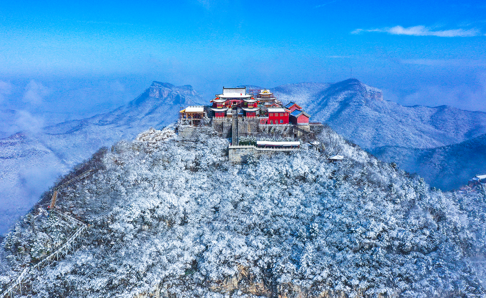 飛雪落成詩 一秒入仙境！雪後河南 美出“天際”