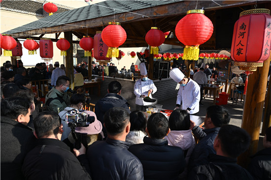 三門峽義馬市舉辦首屆鄉村美食大賽_fororder_鄉村美食大賽現場 攝影 張春光