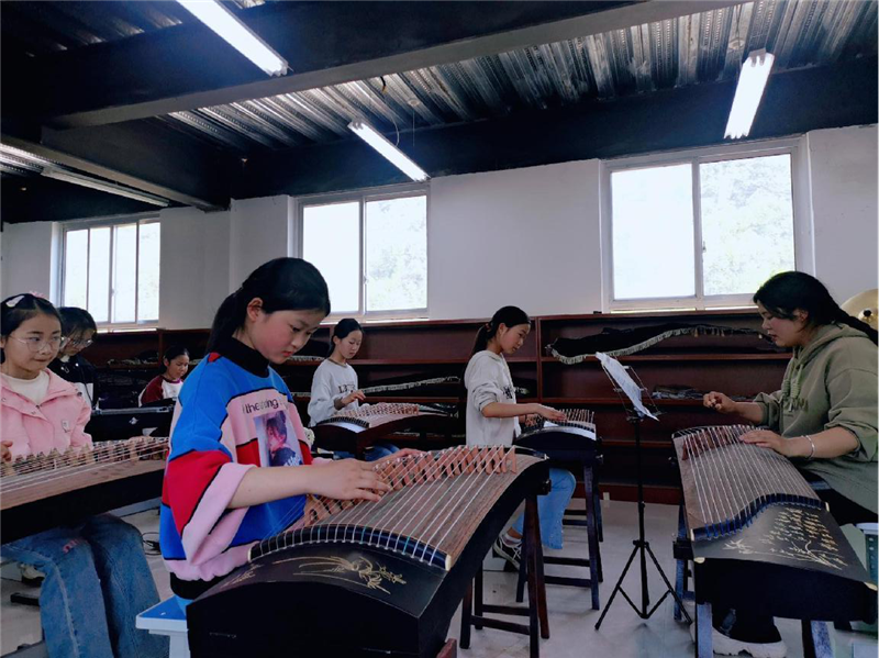 平頂山市魯山縣：鄉村學校少年宮托起成才夢_fororder_圖片1