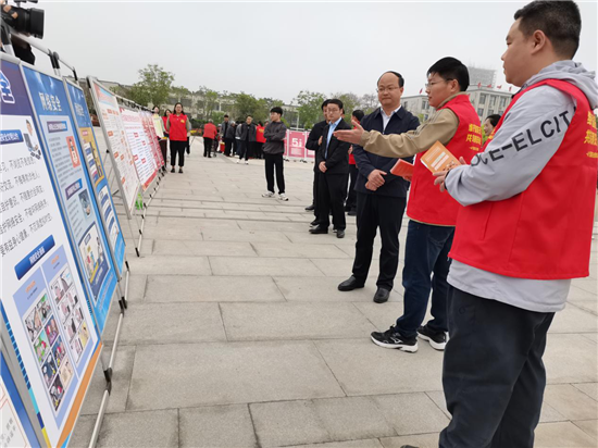 開封市杞縣縣委網信辦開展“4·15全民國家安全教育日”網絡安全和舉報辟謠宣傳活動_fororder_圖片10