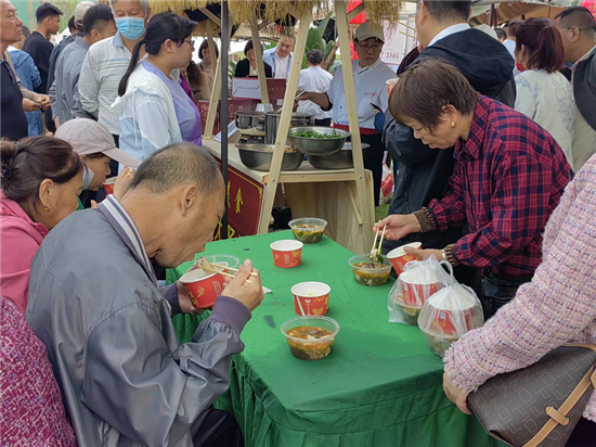 信陽羅山：趕一場“毛尖市集” 唱一齣非遺大戲_fororder_圖片4