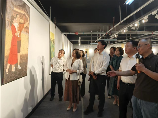 “翰墨潤中原”大賽獲獎作品豫西巡展走進澠池_fororder_專家講評作品 攝影 陳旭