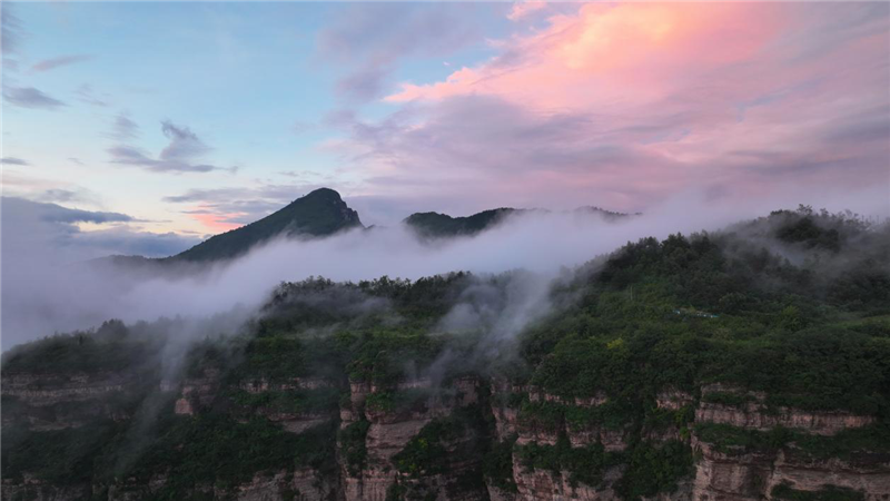 安陽林州太行大峽谷：雲海晚霞醉遊人_fororder_03