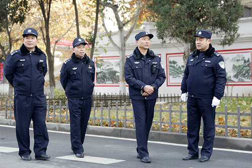 【河南供稿】義馬公安護航2019三門峽黃河國際馬拉松賽