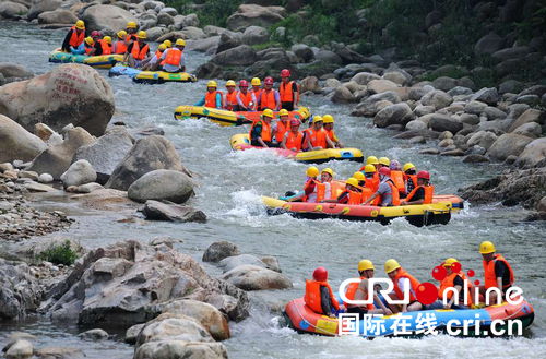 【旅遊資訊-文字列表】河南魯山堯山鎮：綠水青山增效益，全域旅遊助脫貧 （頁面標題：綠水青山增效益，全域旅遊助脫貧 ）