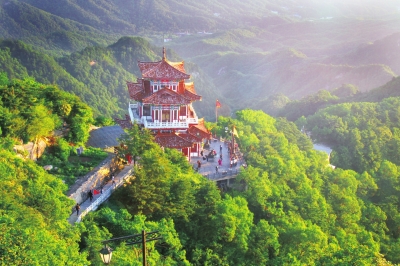 【旅遊資訊-圖片】到白雲山避暑戲水 高速免費