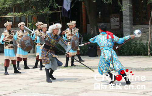 【焦點圖-大圖】【 移動端-焦點圖】【圖説3】歷史實景劇《岳飛回京》開封首演