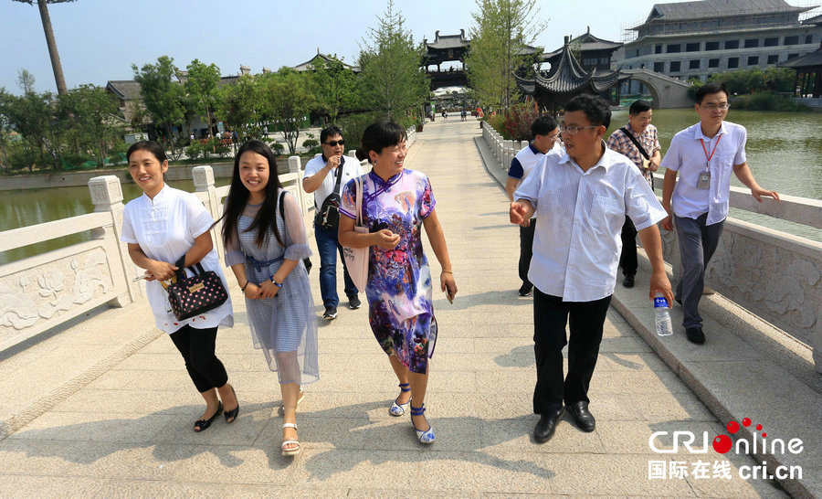 【焦點圖-大圖】【 移動端-焦點圖】【圖説2】朱仙鎮啟封故園研學旅行火爆 引非遺大咖組團取經