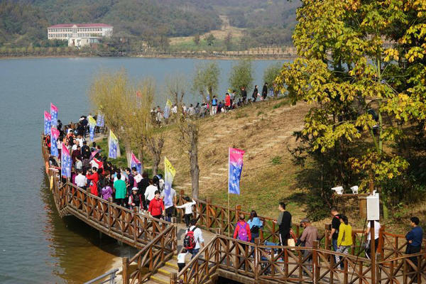 【旅遊資訊-圖片】登山“驢友”盛會來啦！