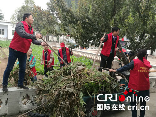 【河南在線-文字列表】【移動端-文字列表】平頂山郟縣龍山街道：敬老院裏過重陽