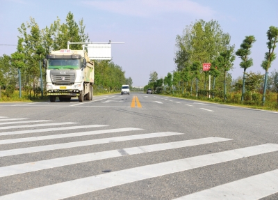 【豫見國際-圖片】“河南路標”：淮河灘上築夢行