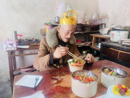 信陽市商城縣：老年助餐服務守護老人的幸福“食”光_fororder_圖片11