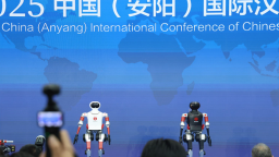 古都安陽喜迎八方來客 中外嘉賓“對話”人工智能