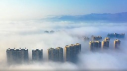 南陽西峽：雲霧繚繞美如畫_fororder_1742266221507
