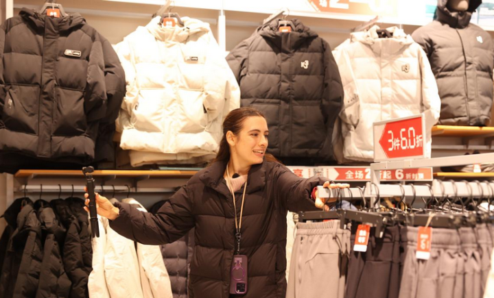 【2025打卡中國】這趟不白來！外國網紅商丘“Shopping”停不下來