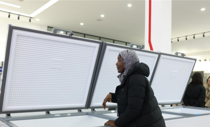 【2025打卡中國】商丘民權有多“冷”？外國網紅在這裡找到了一條百億“熱”鏈！