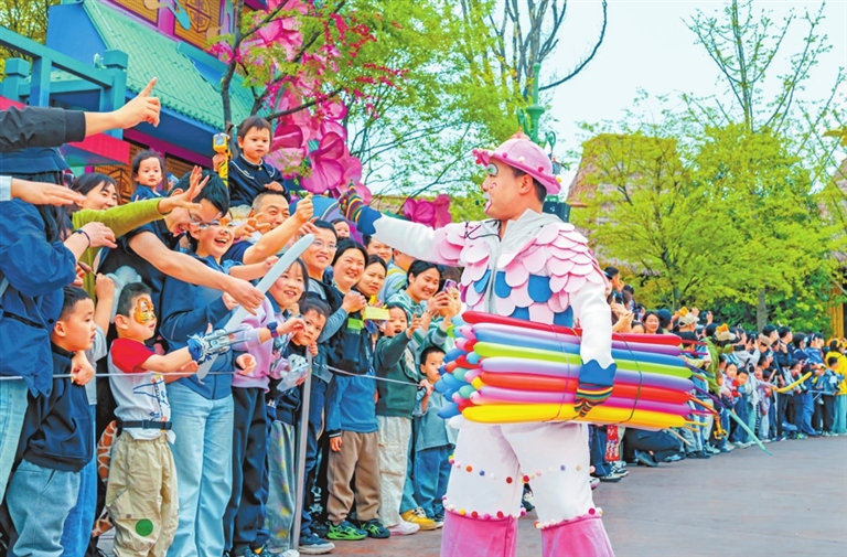 玩轉夏天 河南文旅市場熱