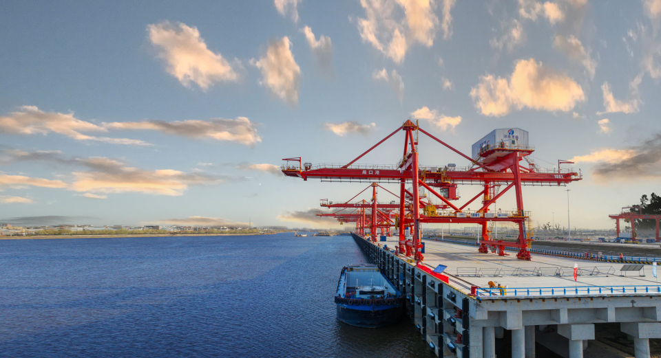 河南內河航運再添“新旗艦”——週口港中心作業區(一期)正式開港