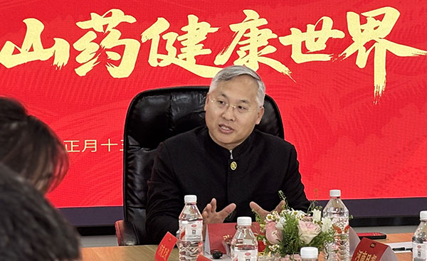 中國山藥香飄塞納河 “張寶山”隨團亮相巴黎農博會_fororder_張寶山品牌傳承人張小衛分享參展歷程和收穫 攝影 曹帥銘