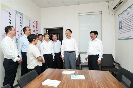 劉寧徐令義到濮陽市清豐縣、南樂縣調研_fororder_0817shuji_s
