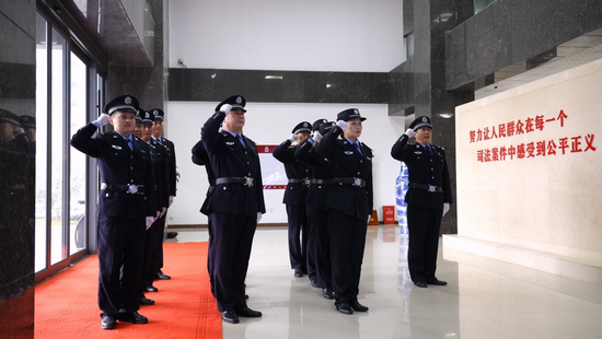 河南省封丘縣人民法院：鑄牢忠誠警魂 護航司法公正_fororder_圖片1