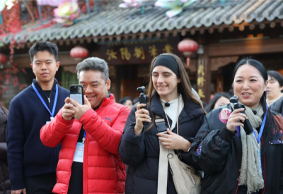 【2025打卡中國】這裡藏著中國最硬核的浪漫！ 外國網紅狂讚：“洛陽，不愧是你！”