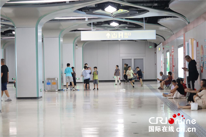鄭州地鐵：應對高溫“烤”驗 自有清涼“秘方”_fororder_圖片2