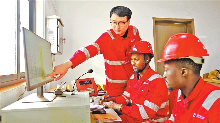 【連接全球的河南力量】海外豫港通江達海聯全球_fororder_p35_s