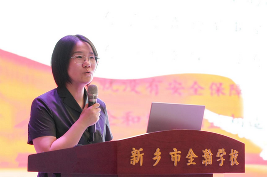 河南省封丘縣法院：播撒法治種子 守護青春花季_fororder_圖片1