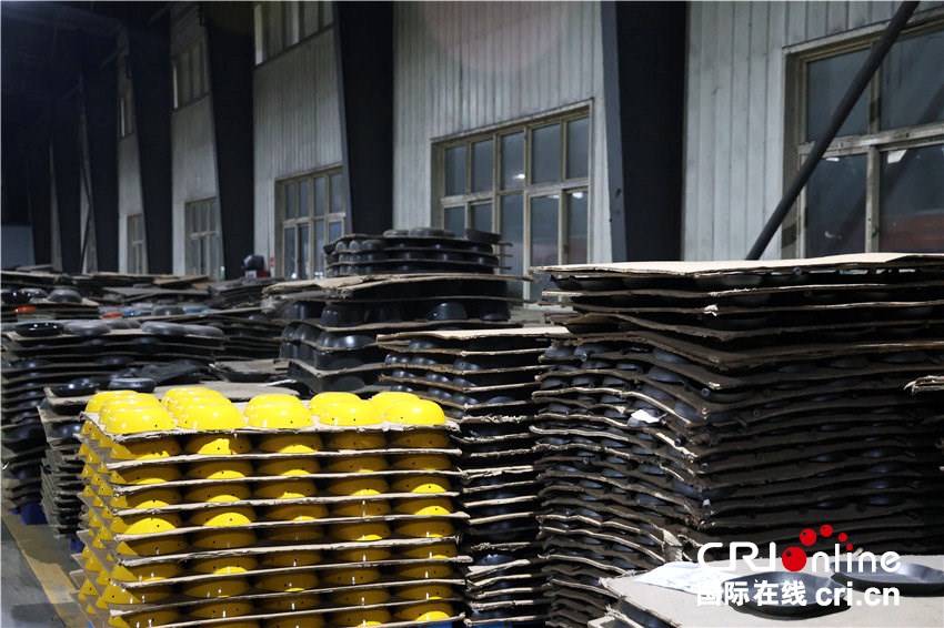 兩岸媒體人走訪“中國鑄鐵鍋之鄉”平頂山郟縣 見證傳統産業煥新生_fororder_微信圖片_20251020081643