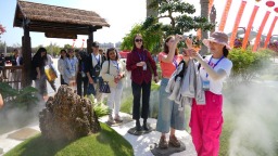 外國青年、網絡達人探花博 沉浸式感受庭院園藝之美