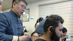 “針”不錯！外國青年、網絡達人揭開中醫針法神秘面紗