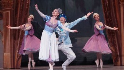 俄羅斯經典芭蕾舞劇《天鵝湖》將在洛陽上演