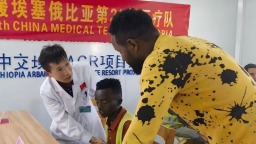 【致敬最美勞動者】跨越萬里的守護：援非醫生的生命遠征
