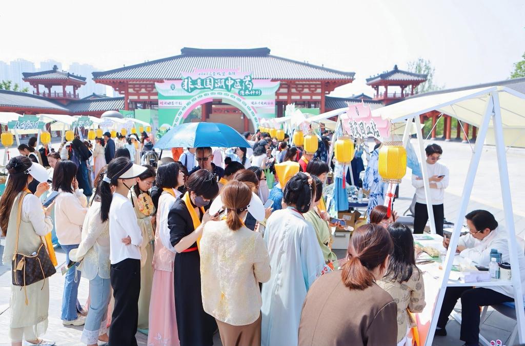 解碼文化自信的城市樣本｜弦歌三顧起新聲——解碼“文明在宛”南陽的文化自信樣本