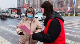 河南省封丘縣人民法院開展“學雷鋒·迎三八”普法宣傳志願服務活動