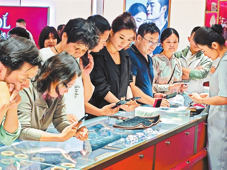 商潮新象——解碼商業迭代的中原故事