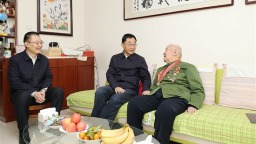 河南省委書記劉寧走訪慰問困難群眾、生活困難黨員、老戰士、老黨員