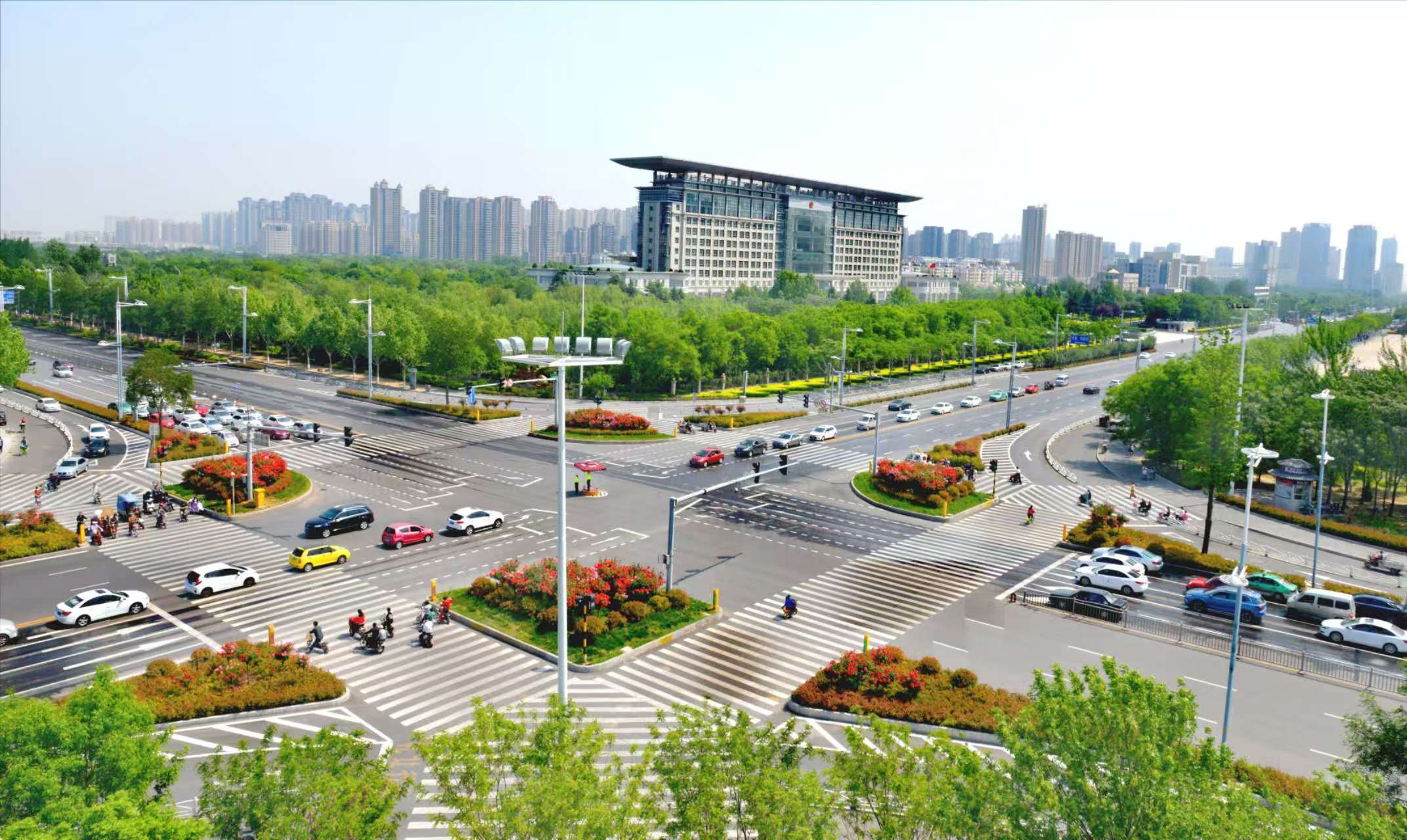 安陽市著力打造“推窗見彩、出門入畫”綠色景觀