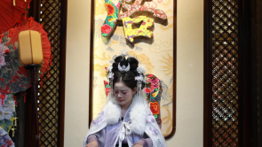 【2025打卡中國】這裡藏著中國最硬核的浪漫！ 外國網紅狂讚：“洛陽，不愧是你！”